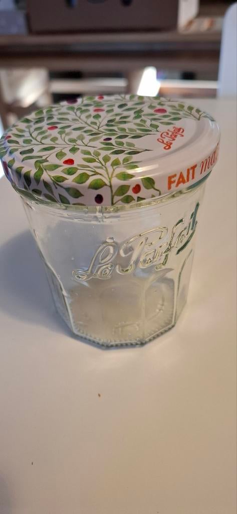 Environ 65 bocaux à confiture., Enlèvement