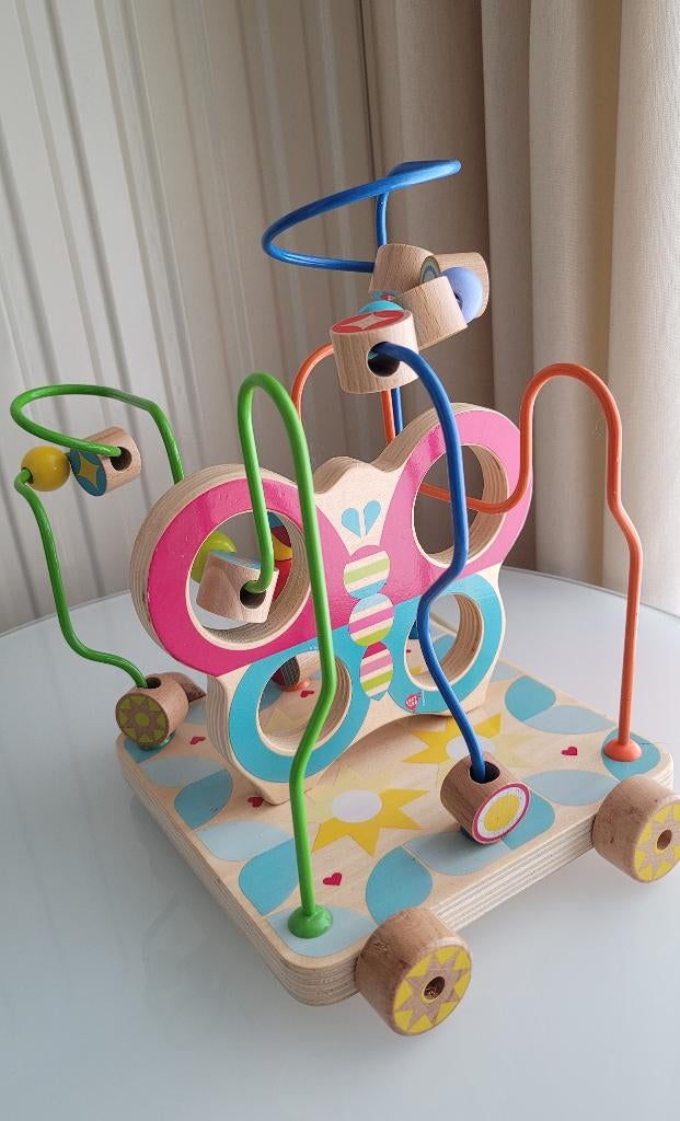 Butterfly Pull Toy Lucy &Leo Groot kralen spiraal, Kinderen en Baby's, Ophalen, Zo goed als nieuw, Duw- of Trekspeelgoed