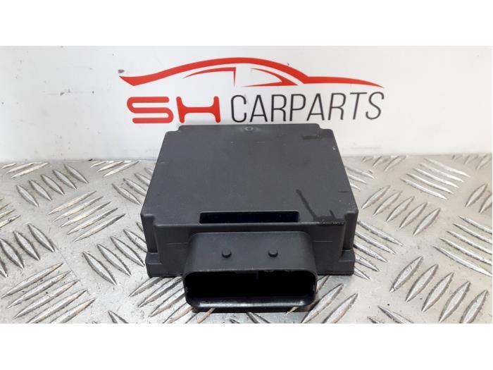 Stabilisateur de tension d'un Volkswagen Golf, Volkswagen, -, 3 mois de garantie, Utilisé