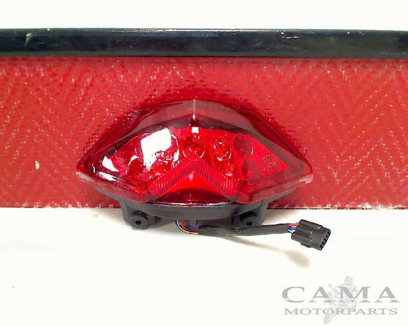 FEU ARRIÈRE KLE 650 Versys 2010-2013 (KLE650 KLE650C-D), Motos, Pièces | Kawasaki, Utilisé