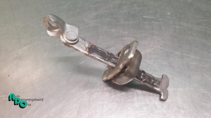 Deurvanger 4Deurs rechts-voor van een Toyota Aygo (Aygo 08-), Gebruikt, -, -, Ophalen of Verzenden