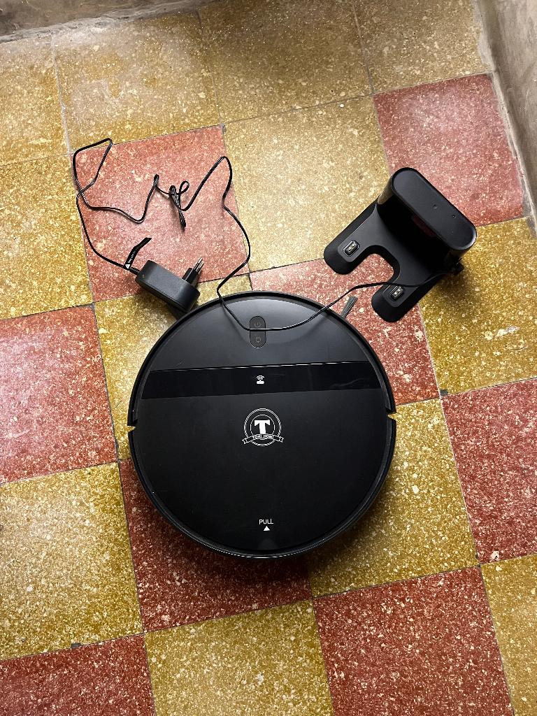 Robotstofzuiger, Ophalen, Zo goed als nieuw, Robotstofzuiger, Reservoir