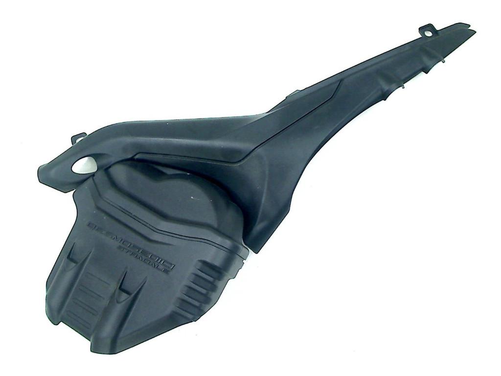 CADRE DE COUVERTURE GAUCHE Streetfighter V4 (V4S) 2020-2022, Motos, Dhr. S. di Majo, Utilisé, Info@cama-motorparts.nl, P.J. Troelstraweg 8 8
3144 CX  MAASSLUIS, NL