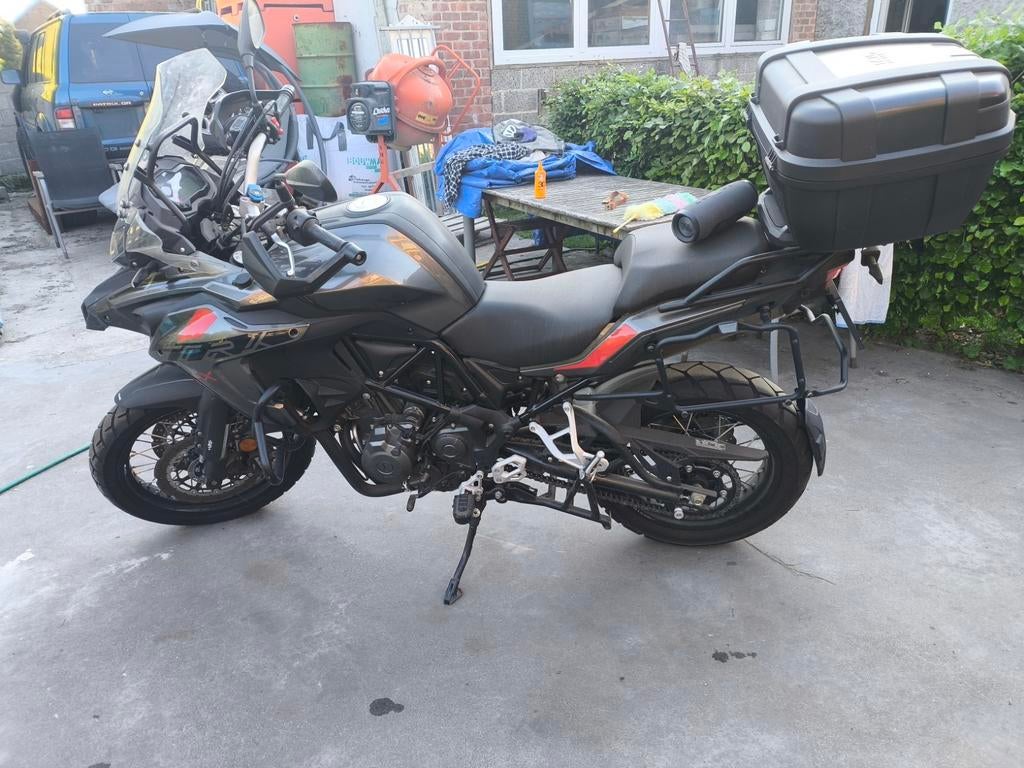 Benelli TRK 502 X, Motoren, Ophalen