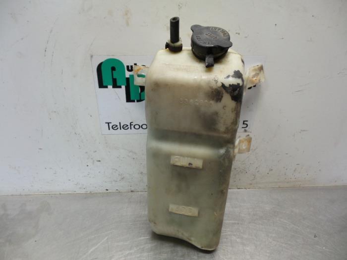 Réservoir d'expansion d'un Jeep Wrangler, Jeep, -, 3 mois de garantie, Utilisé