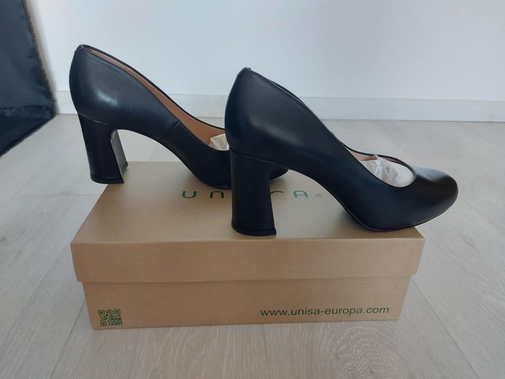 Unisa - Lederen pumps, Pumps, Zwart, Ophalen of Verzenden, Zo goed als nieuw