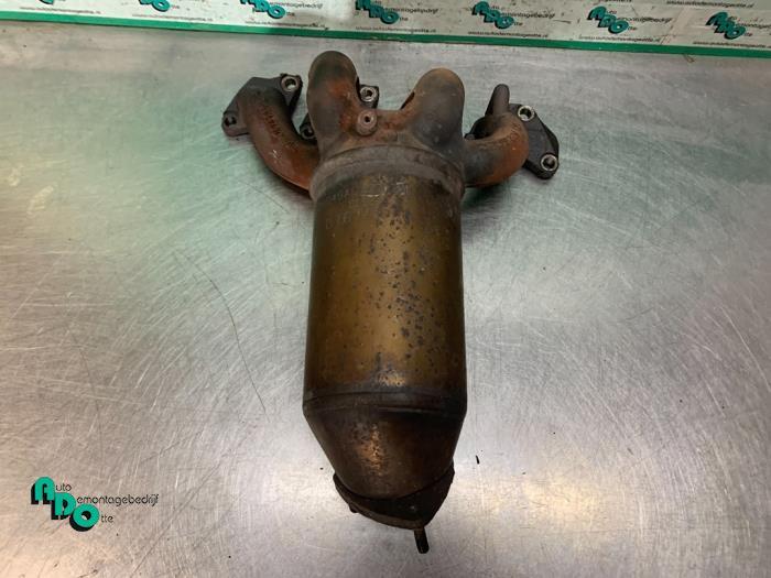 Collecteur d' échappement + catalyseur d'un Opel Corsa (Cor, Autos : Pièces & Accessoires, Systèmes d'échappement, -, Opel, 3 mois de garantie