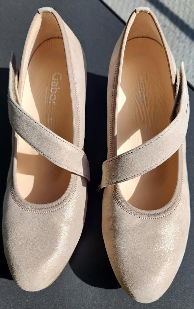Chaussures GABOR en CUIR. P. 39., Enlèvement, Beige