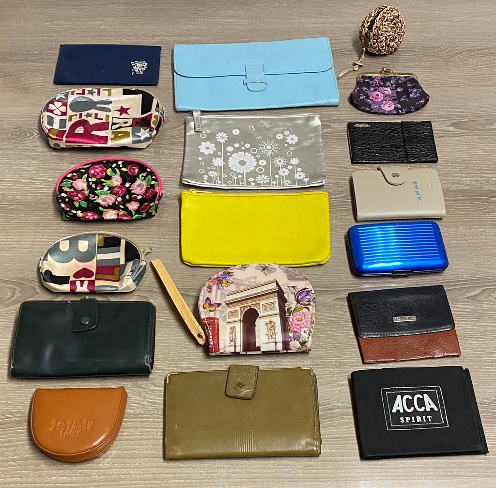 Set van 18 portemonnees, prijs: €10, Ophalen of Verzenden, Zo goed als nieuw