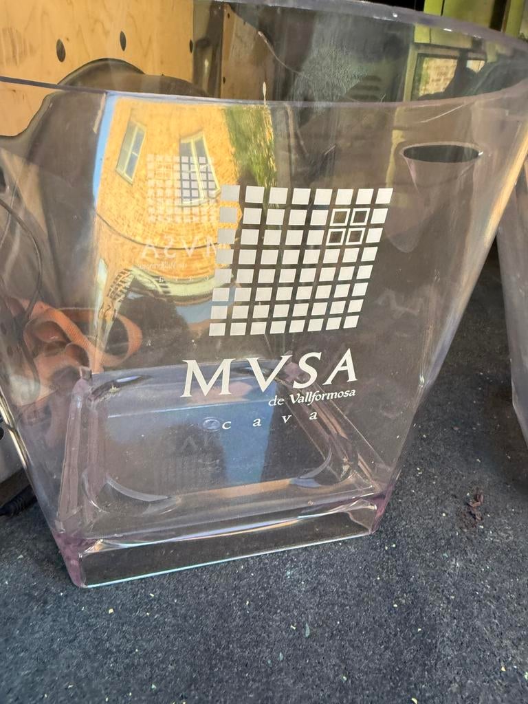 3x champagne emmer, Ophalen, Zo goed als nieuw