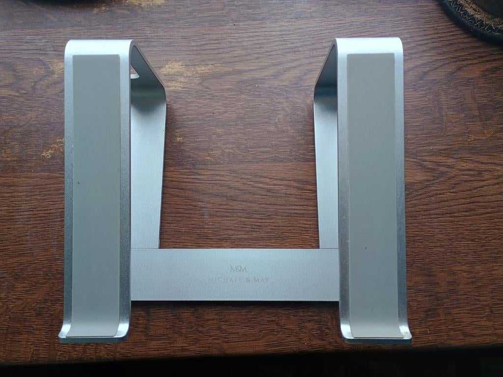 mooie alu laptop macbook stand Michael&May, Ophalen