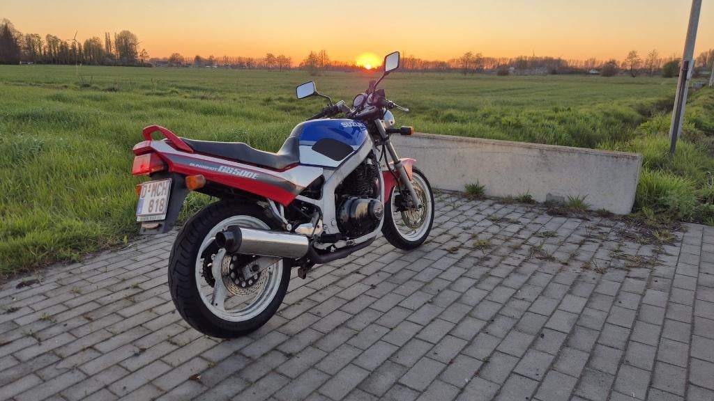 Suzuki GS500E, Motos, Occasion, 2 cylindres, Permis Moto A2 minimum, 12 à 35 kW