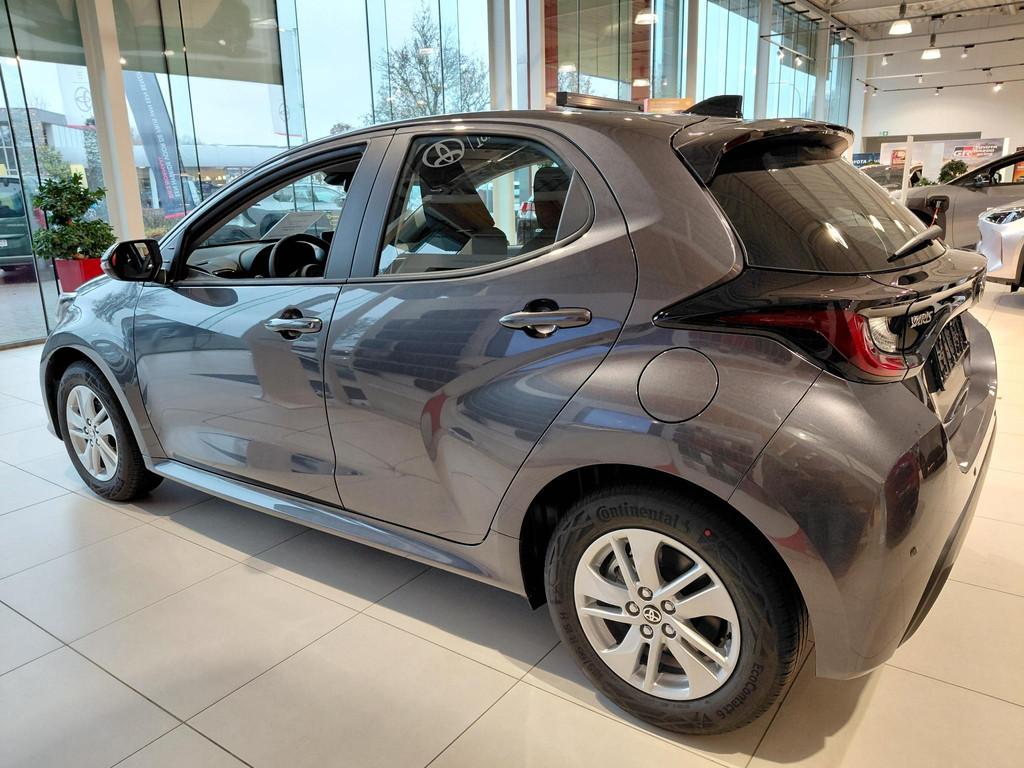 Toyota Yaris Dynamic (automatique), Autos, Toyota, Neuf, Argent ou Gris, Entreprise, Electronic Stability Program (ESP)