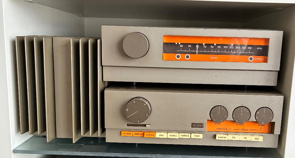 Quad Preamp 33, 303 ampère en FM3 tunerradio, Audio, Tv en Foto, Tuner of Radio, Zo goed als nieuw, Microset, Ophalen