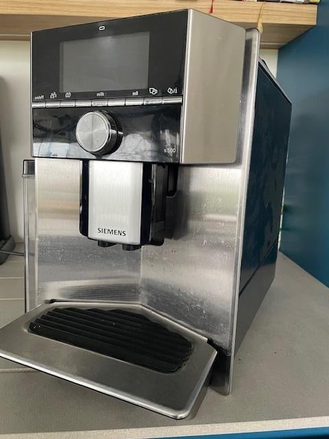 siemens EQ9, Elektronische apparatuur, Koffiezetapparaten, Ophalen, Espresso apparaat, Zo goed als nieuw, 2 tot 4 kopjes
