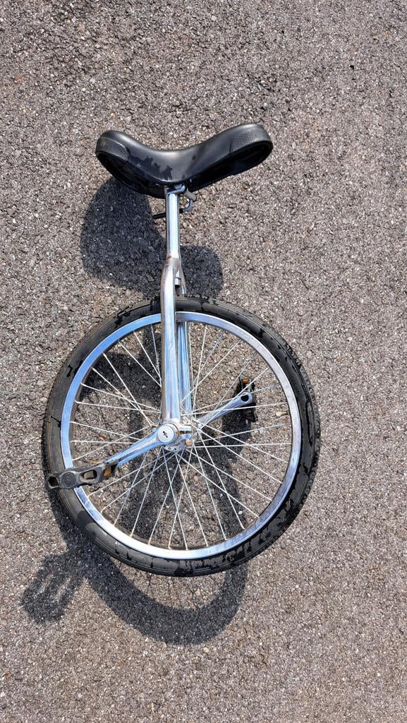 Circusfiets, 1 wiel, eenwieler, Ophalen