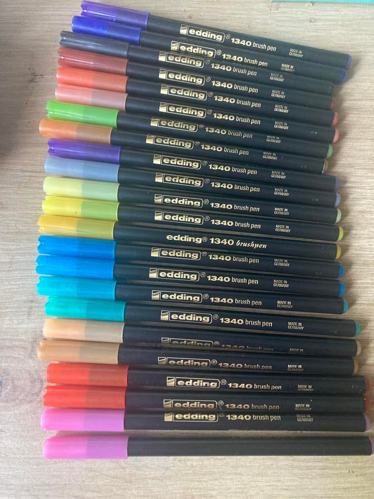 Stylos à pinceaux Edding, Hobby & Loisirs créatifs, Dessin, Enlèvement ou Envoi, Comme neuf