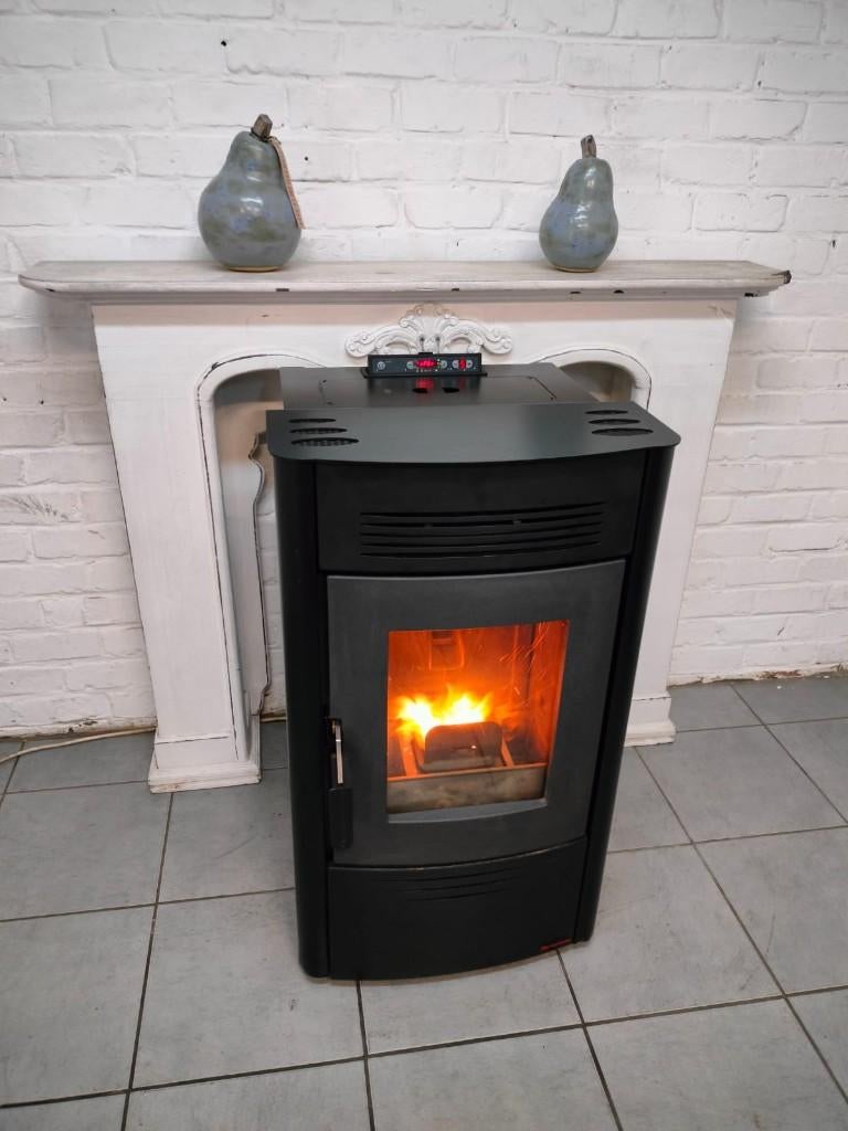 kleine italiaanse pelletkachel Extraflame, Maison & Meubles, Poêles, Utilisé, Autoportant, Poêle à granulés, Bois, Enlèvement