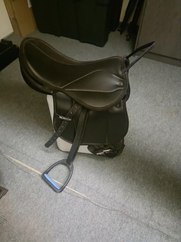 Norton zadel 45cm/18", Dieren en Toebehoren, Ophalen