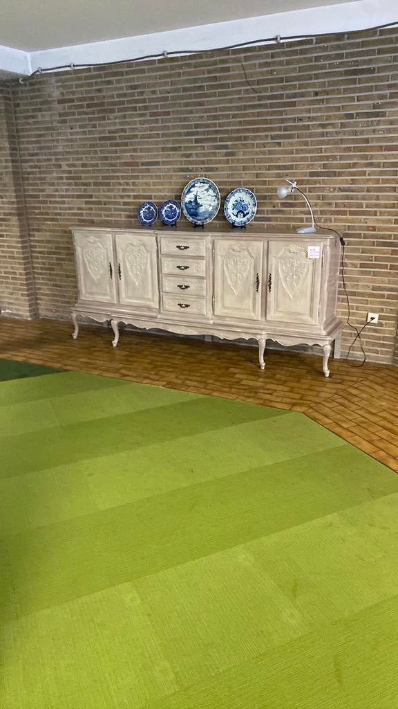 Dressoir uit eik met patinage, Huis en Inrichting, Ophalen, Zo goed als nieuw