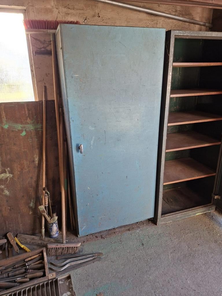 Metalen kast, Huis en Inrichting, Kasten | Roldeurkasten en Archiefkasten, Ophalen