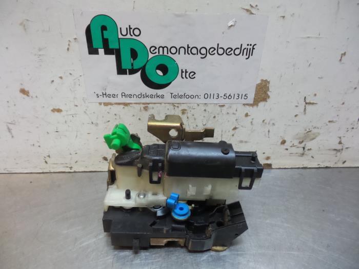 Mécanique de verrouillage porte coulissante droite d'un Ren, Renault, -, Utilisé, -