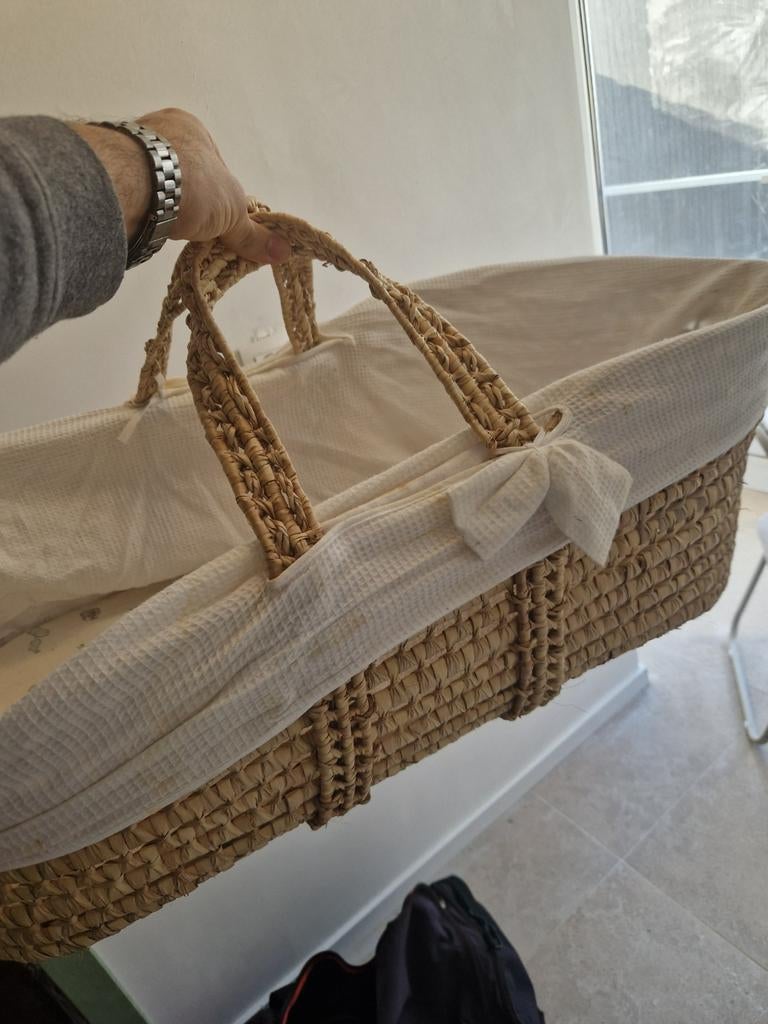 mozes mand met onderstel in goede staat, Kinderen en Baby's, Babywiegjes en Ledikanten, Ophalen, Gebruikt, Wieg