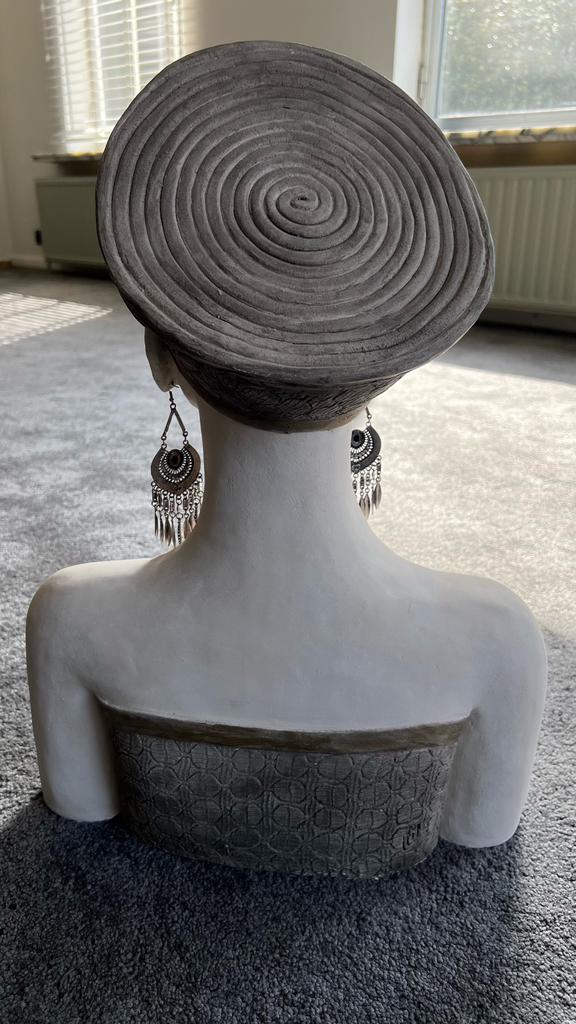 Grote vrouwelijke buste van Magda Meijer, Antiek en Kunst, Kunst | Beelden en Houtsnijwerken, Ophalen