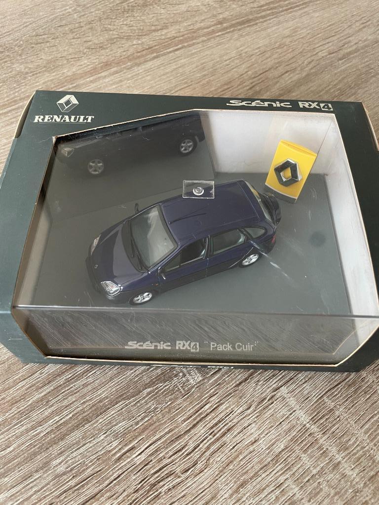 Renault Scénic RX4 'Pack Cuir' op schaal 1:43, Ophalen of Verzenden, Zo goed als nieuw, Auto, Universal Hobbies