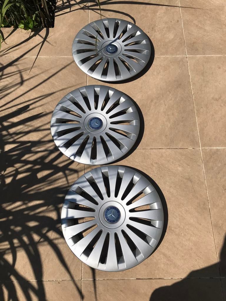 3 Enjoliveurs Mercedes Classe V, Marco Polo, etc, Autos : Divers, Enjoliveurs, Enlèvement, Comme neuf