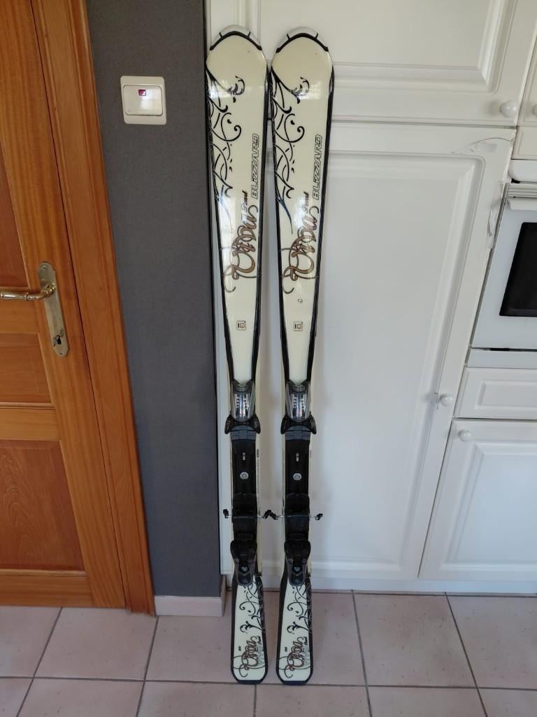 Skis Blizzard Viva Pearl 159 cm pour femmes, Sports & Fitness, Autres marques, Carving, Skis, 140 à 160 cm