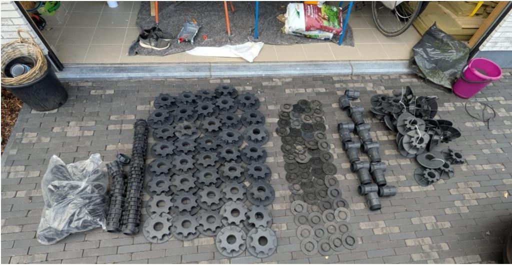 Tegeldragers assortiment, Ophalen, Zo goed als nieuw