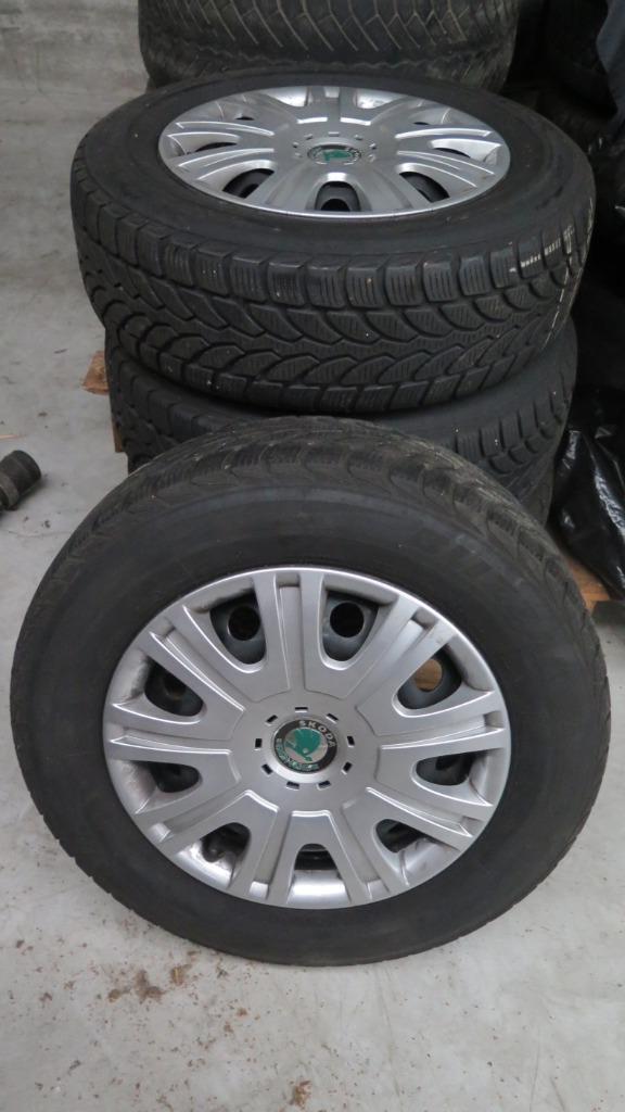 Pneus hiver sur jantes Skoda Octavia 195/65 R15, Autos : Pièces & Accessoires, Pneus & Jantes, 15 pouces, Pneus hiver, Véhicule de tourisme