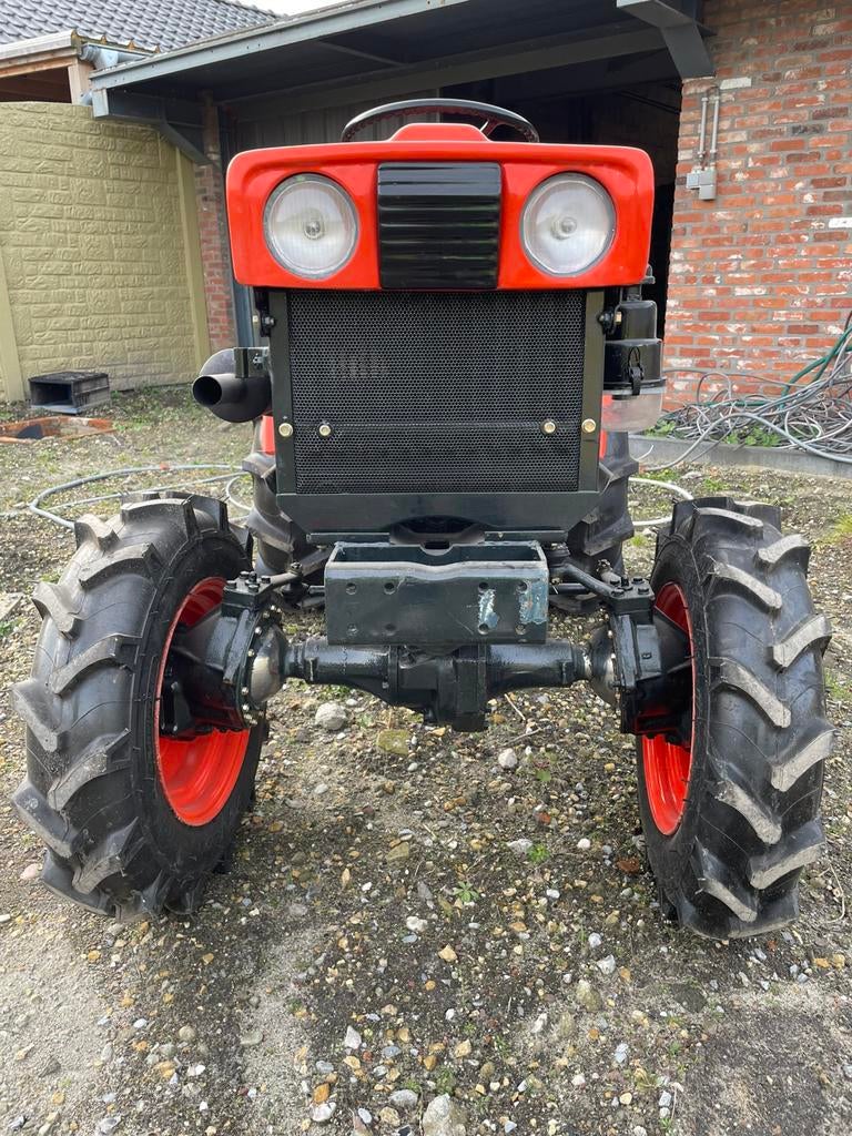 Kubota B6000, Enlèvement, Utilisé, Jusqu'à 80 ch, Autres marques