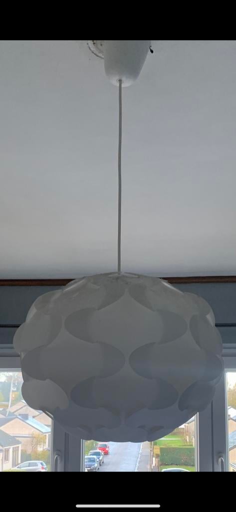 Lustre IKEA avec ampoule, Comme neuf