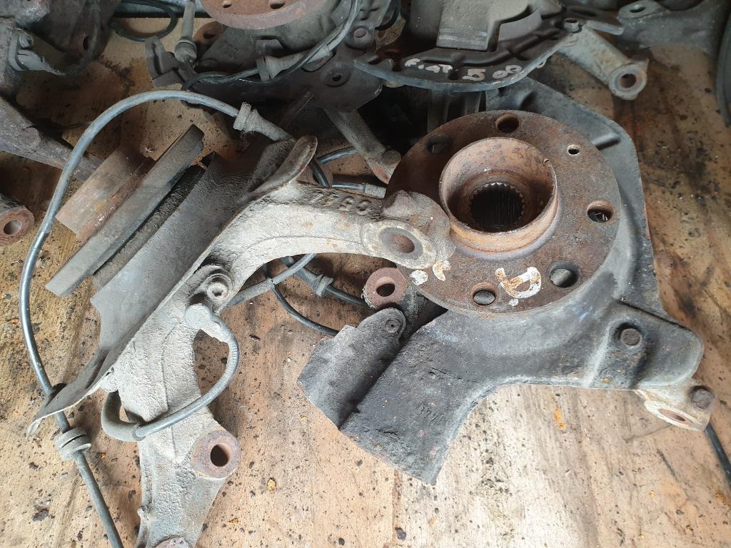 Moyeu fusé avant FIAT Grande PUNTO 1.3 JTD 90 roulement roue, Enlèvement, Fiat