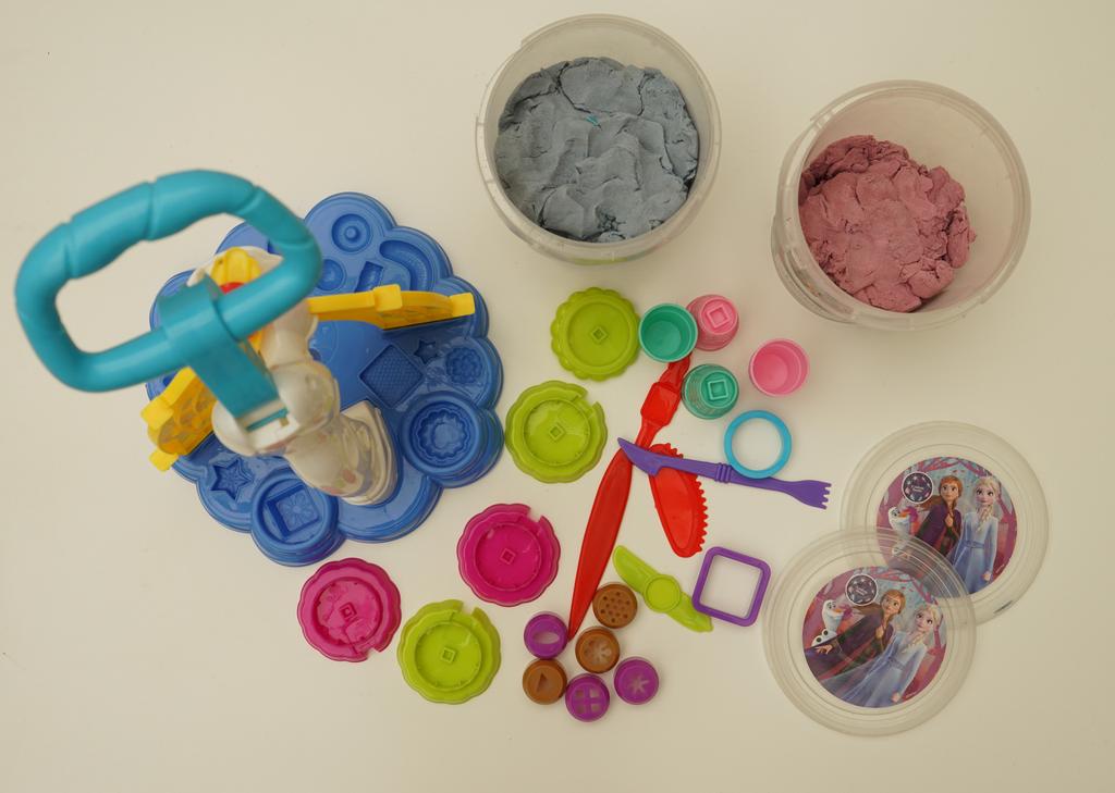 speelzand thema Frozen, Ophalen of Verzenden, Gebruikt, Knutselen