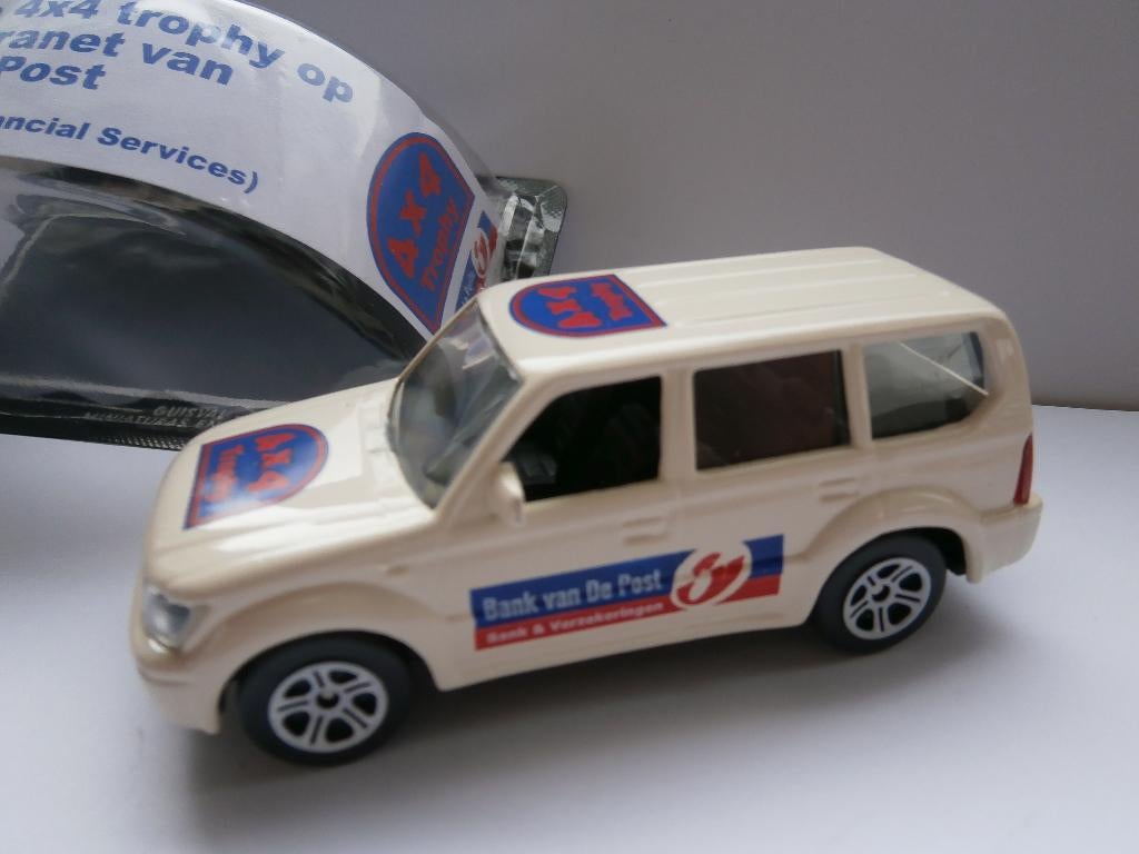 Toyota Land Cruiser - Guisval (Spain) - de Post, Hobby en Vrije tijd, Modelauto's | 1:43, Verzenden, Nieuw, Auto