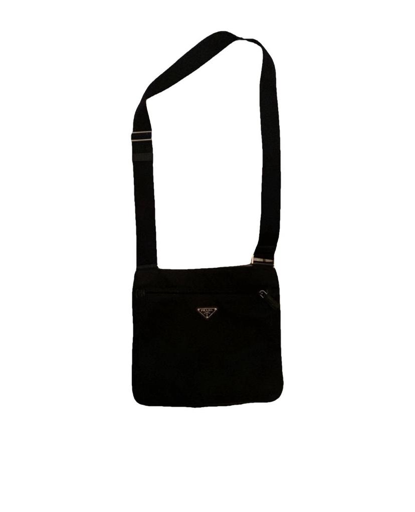 Zwarte Prada Schoudertas, Zwart, Zo goed als nieuw, Leer, Ophalen
