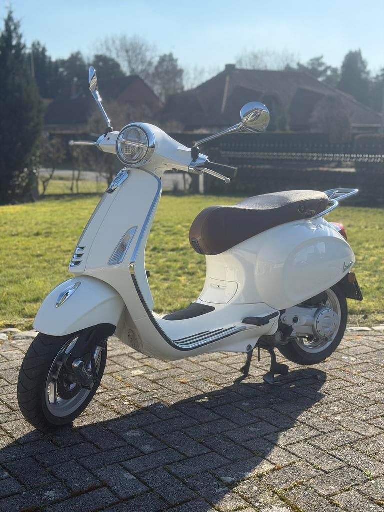 Vespa Primavera - uitstekende staat, Fietsen en Brommers, Brommers | Vespa, Ophalen, Klasse B (45 km/u), Zo goed als nieuw