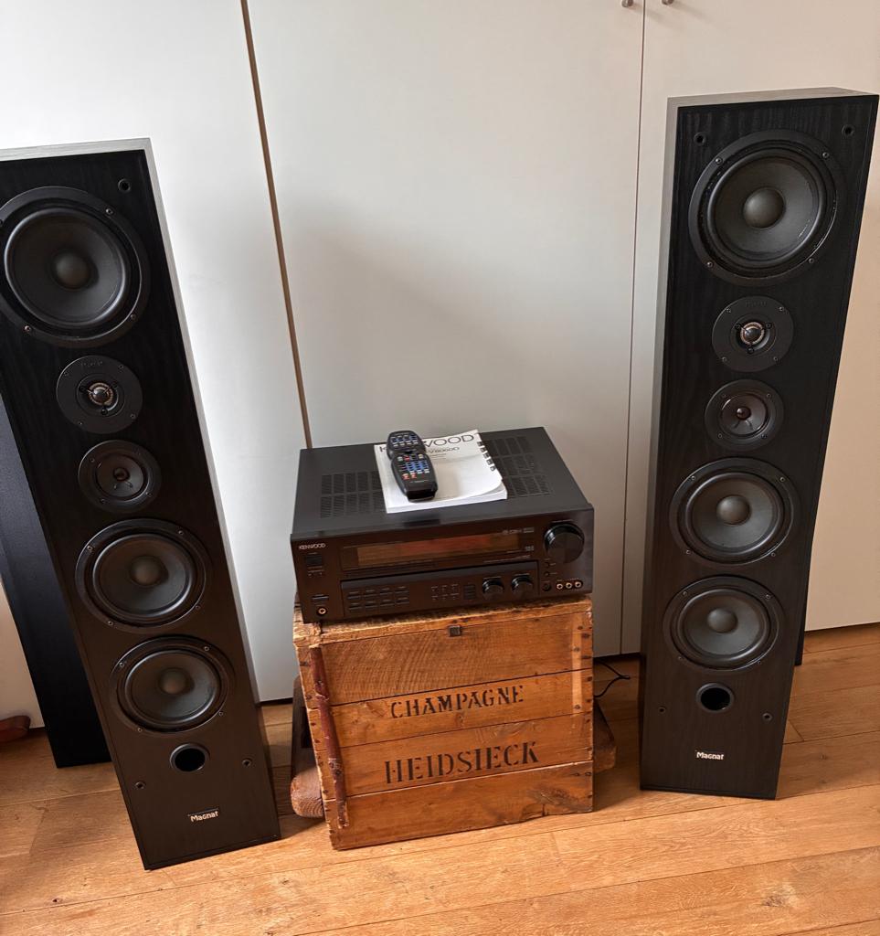 Kenwood versterker + Magnat Seakers, Audio, Tv en Foto, Ophalen, Gebruikt, Tuner of Radio, Overige merken
