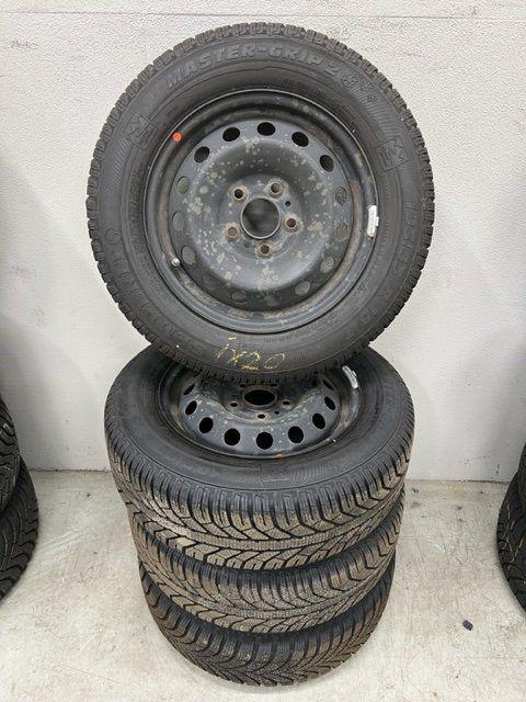 Winterset Hyundai Ioniq Semperit Master-Grip 195/65 R15, 15 pouces, Pneus et Jantes, Pneus hiver, -