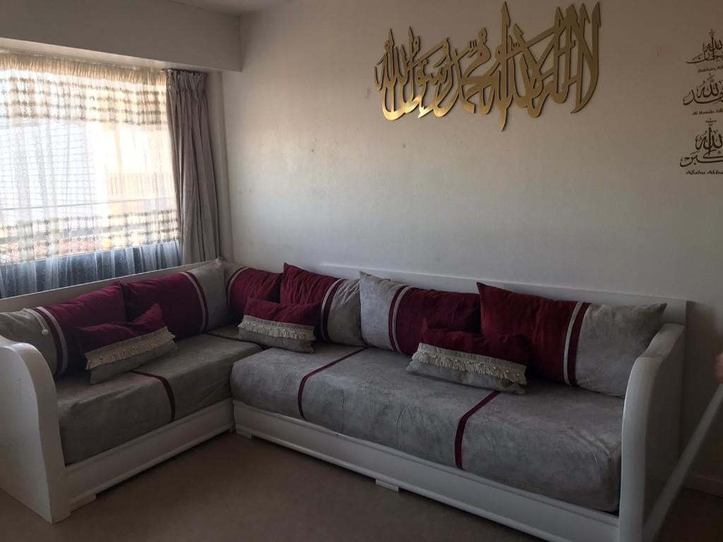 Canapé d'angle moderne avec coussins luxueux, Maison & Meubles, Accessoires pour la Maison | Coussins, Utilisé, Autres couleurs