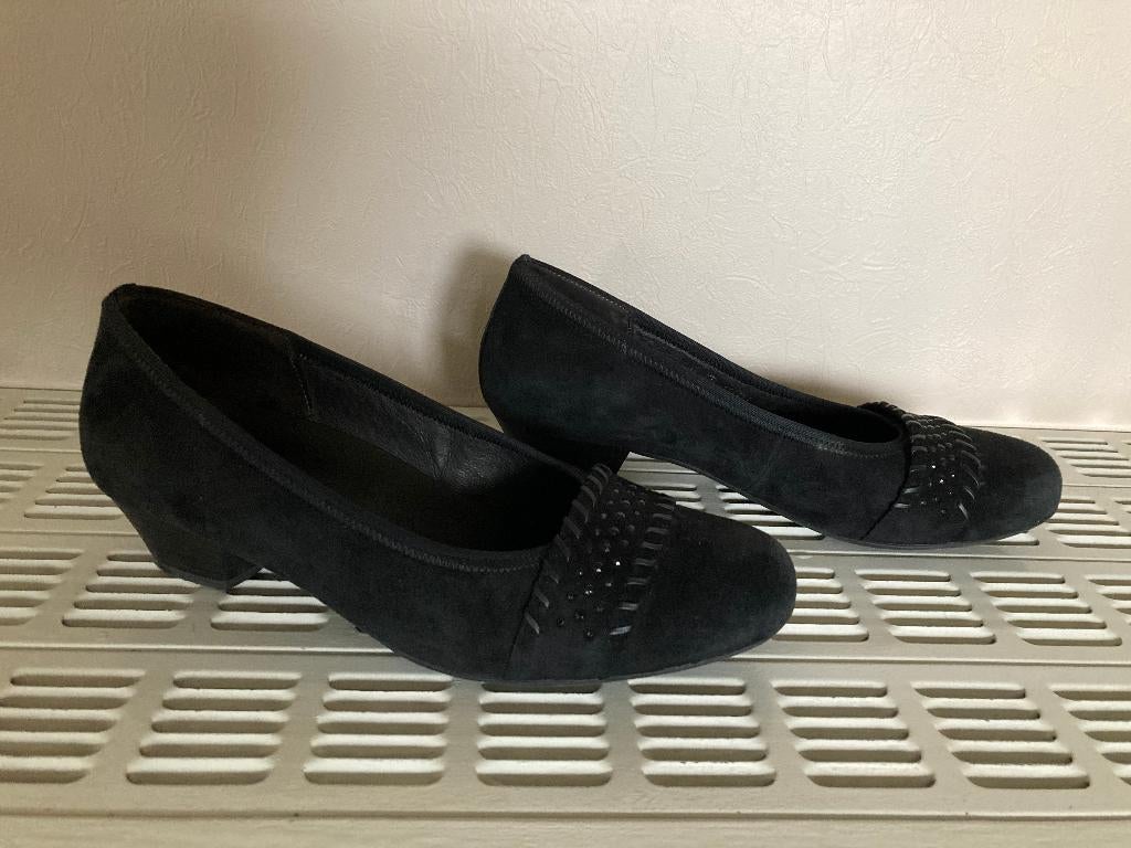 Zwarte schoenen in daim, Gabor, maat 39, 6H, Vêtements | Femmes, Chaussures, Enlèvement ou Envoi, Gabor, Comme neuf, Chaussures basses