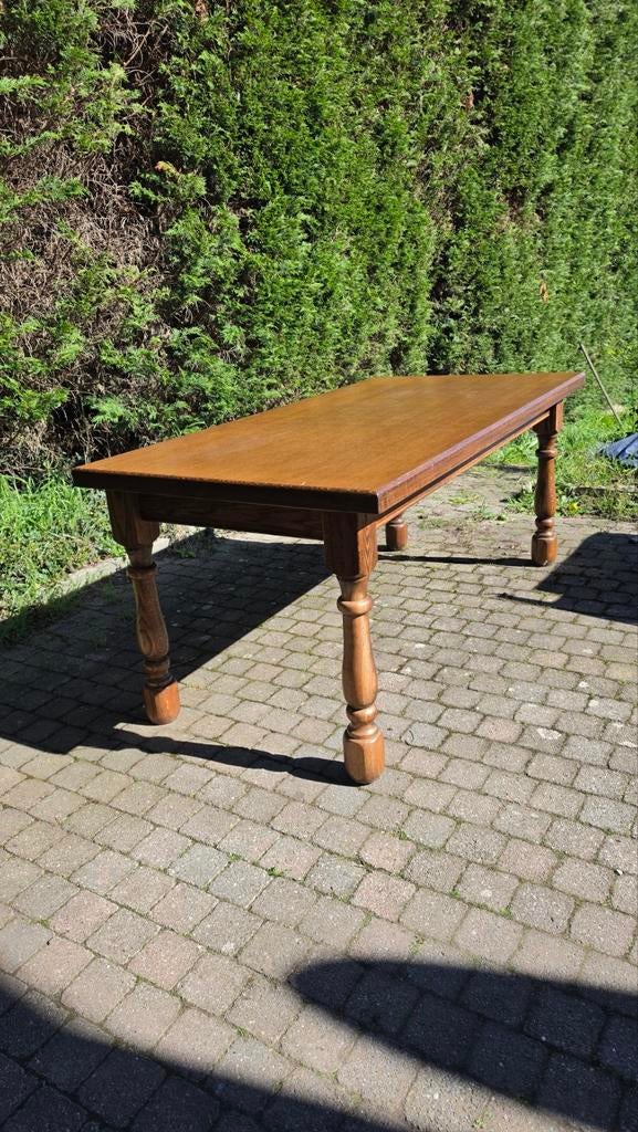 belle table - structure en chêne massif., Antiquités & Art, Enlèvement