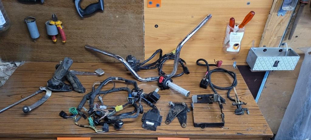 Vend toutes pieces Suzuki marauder 125