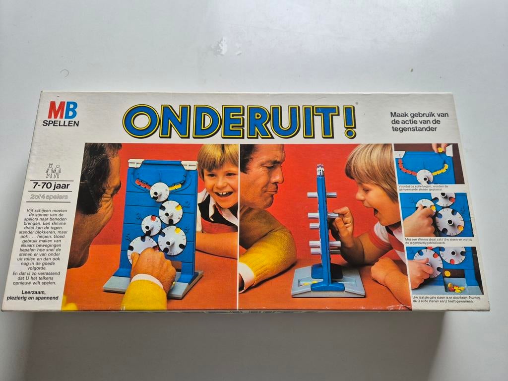 Gezelschapspel Onderuit MB perfecte staat, Ophalen of Verzenden