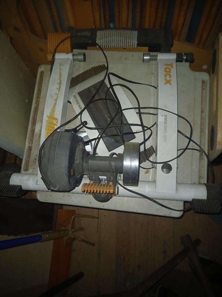 tacx flow home trainer, Sports & Fitness, Cyclisme, Enlèvement, Utilisé, Autres types