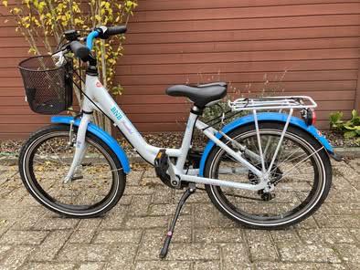 Kinderfiets - BnB Flowerkid - kleur : electric blue, Fietsen en Brommers, Ophalen, Zo goed als nieuw