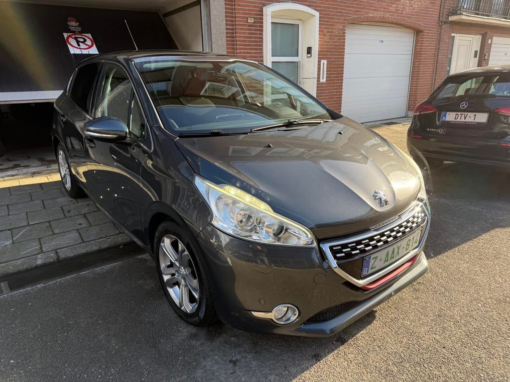 Peugeot 208 GT édition 1.6 125,059 km 2014, Autos, Achat, Entreprise, 5 portes, 5 places